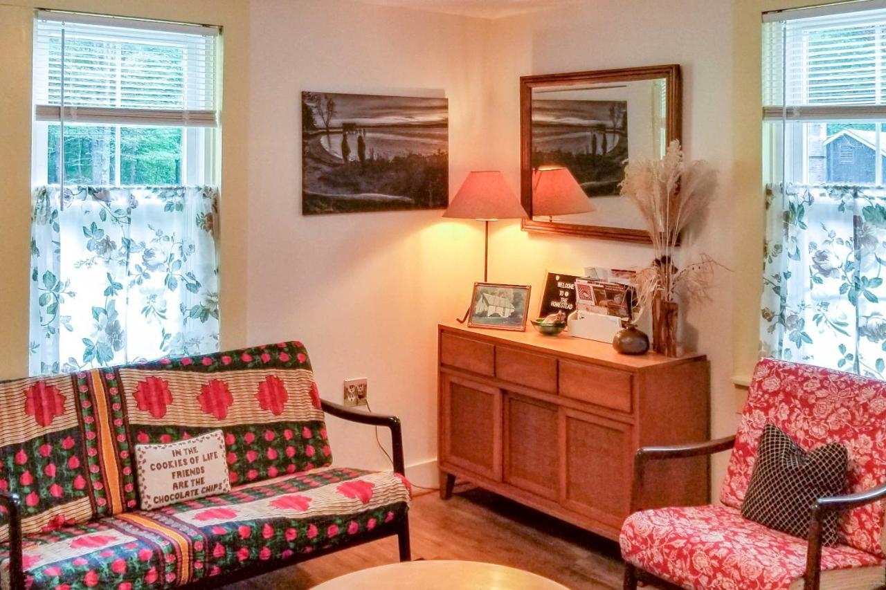 Rustic-Chic Cottage With Yard And Grill - Near Hiking! Northfield Luaran gambar