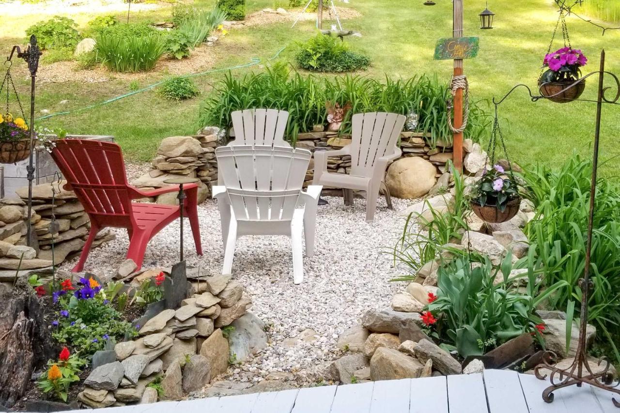 Rustic-Chic Cottage With Yard And Grill - Near Hiking! Northfield Luaran gambar